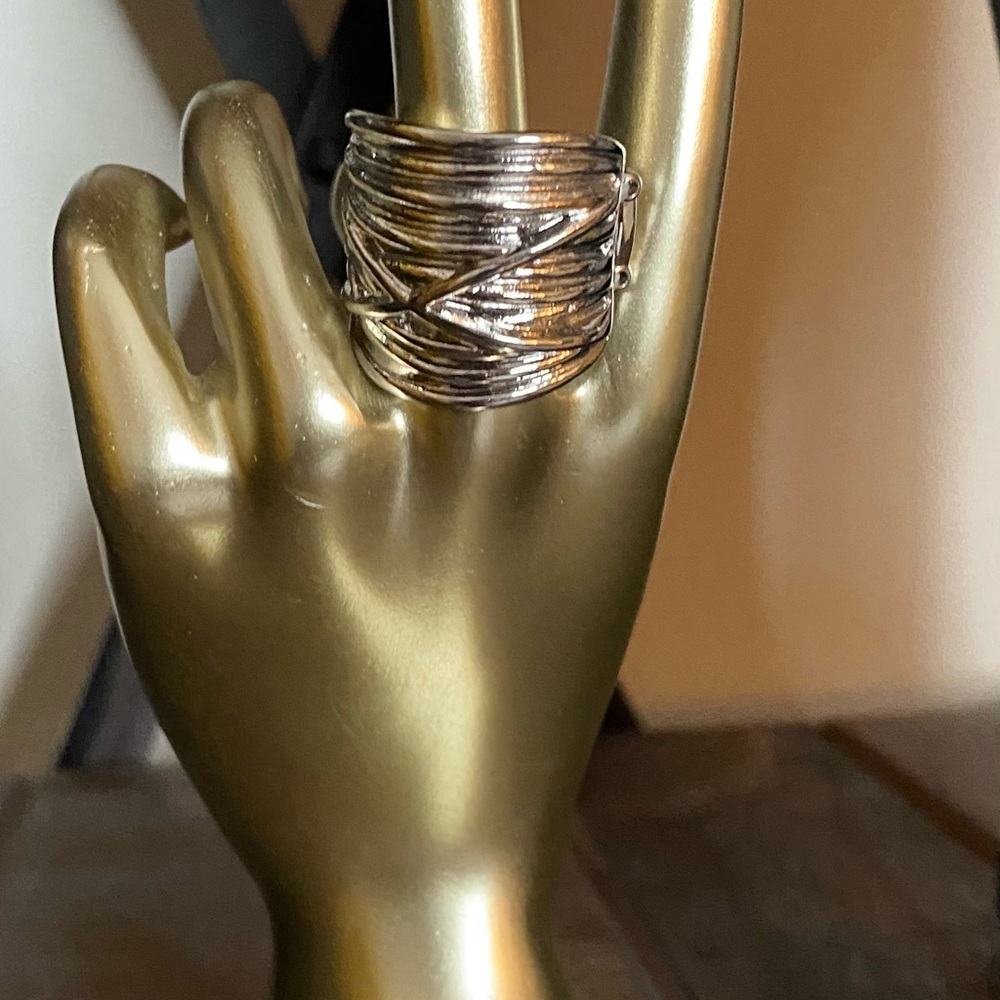 Silver tone Ring!